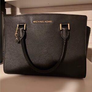 Michael Kors Selma Satchel w/o crossbody strap. Black.  Medium.